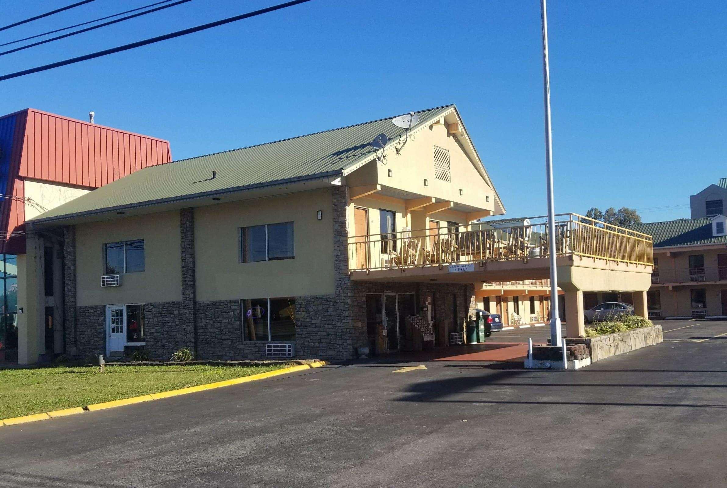 Pigeon Forge Parkway Inn Exterior foto